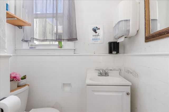 26 Mansfield St, Somerville, MA 02143