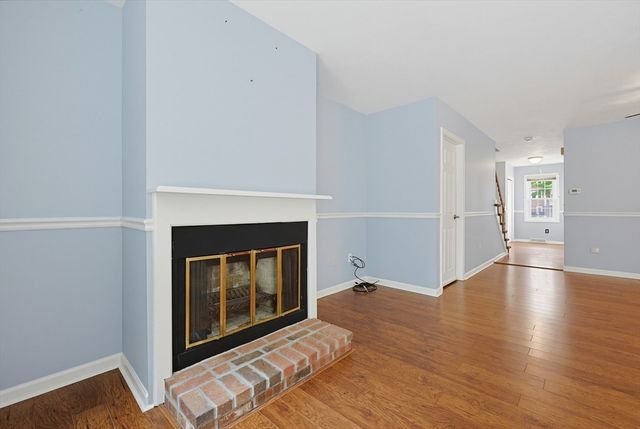 206 Laurelwood Dr 206, Hopedale, MA 01747