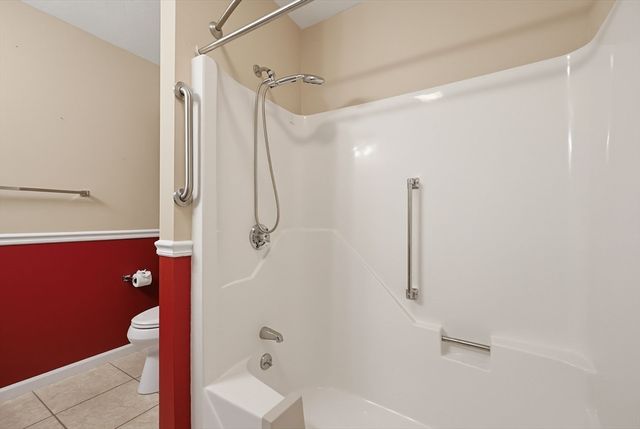 206 Laurelwood Dr 206, Hopedale, MA 01747
