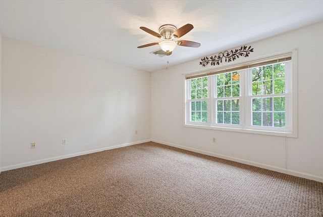 206 Laurelwood Dr 206, Hopedale, MA 01747