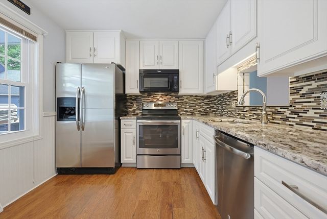 206 Laurelwood Dr 206, Hopedale, MA 01747