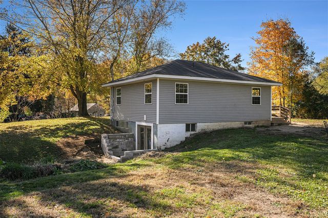 8560 Stadium Drive, Kalamazoo, MI 49009