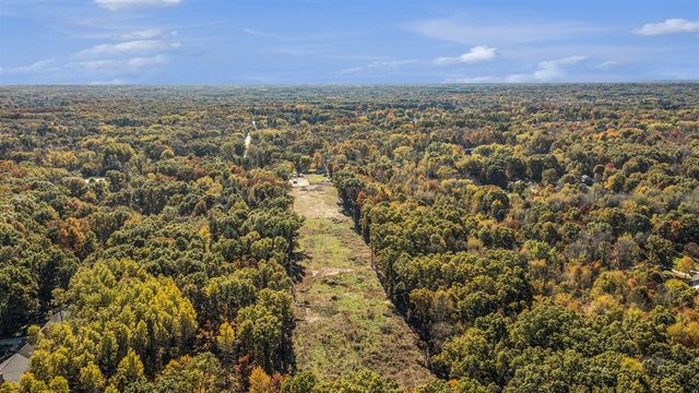 8560 Stadium Drive, Kalamazoo, MI 49009