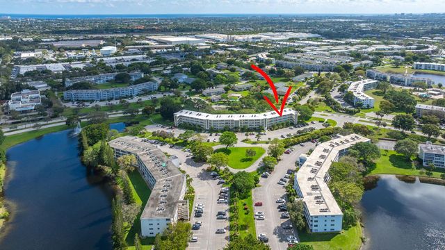 4002 Cambridge A 4002, Deerfield Beach, FL 33442