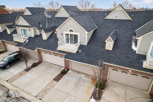 45707 N Stonewood Road, Canton, MI 48187