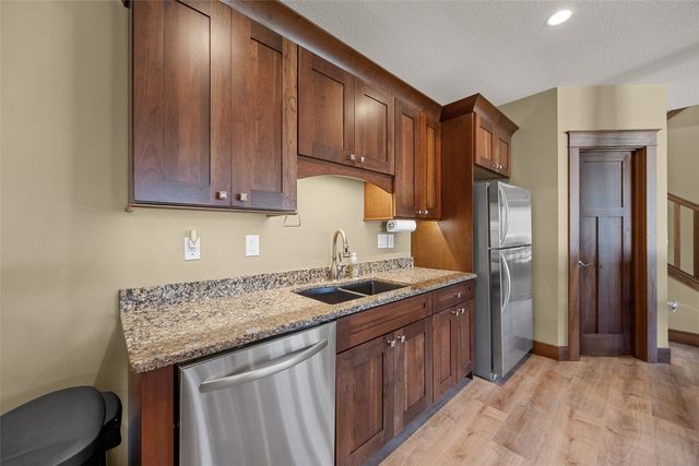 1344 Spring Ridge Ct. NE, Swisher, IA 52338