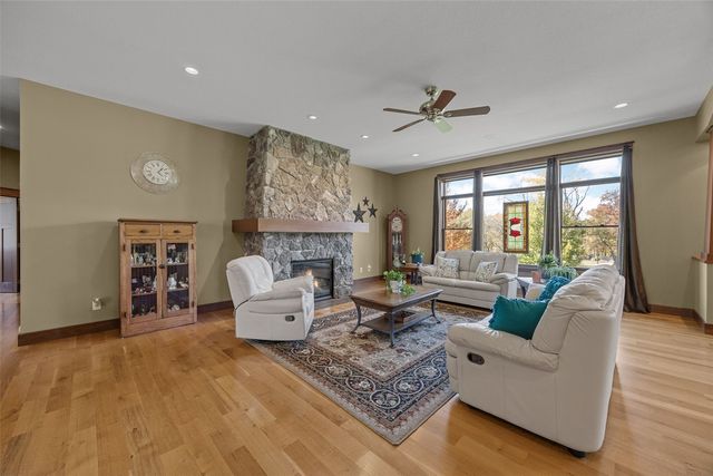 1344 Spring Ridge Ct. NE, Swisher, IA 52338