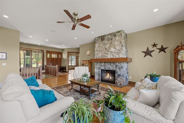 1344 Spring Ridge Ct. NE, Swisher, IA 52338