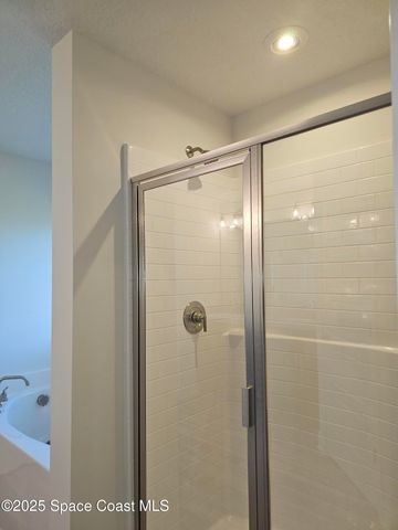 880 De Groodt Road SW, Palm Bay, FL 32908