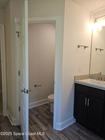 880 De Groodt Road SW, Palm Bay, FL 32908