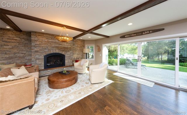 7215 DEER LAKE Court, Independence Charter Township, MI 48346