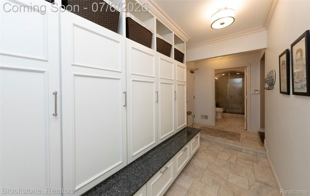 7215 DEER LAKE Court, Independence Charter Township, MI 48346