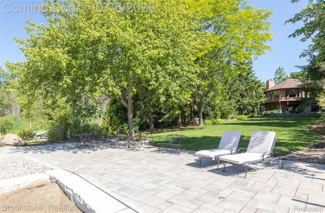 7215 DEER LAKE Court, Independence Charter Township, MI 48346