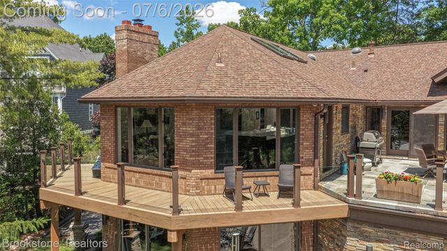 7215 DEER LAKE Court, Independence Charter Township, MI 48346
