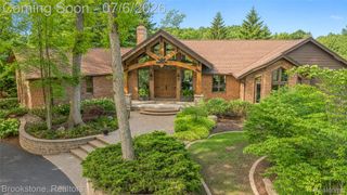 7215 DEER LAKE Court, Independence Charter Township, MI 48346