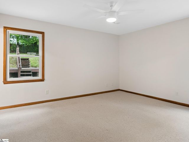 1606 Winding Way, Taylors, SC 29687
