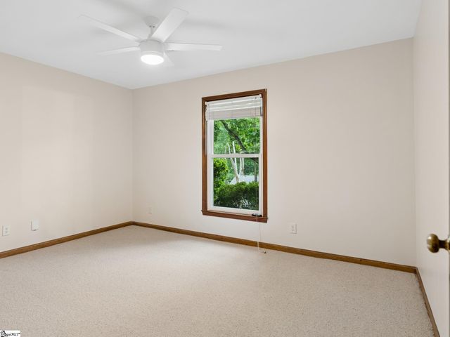 1606 Winding Way, Taylors, SC 29687
