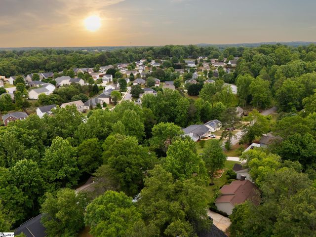 1606 Winding Way, Taylors, SC 29687