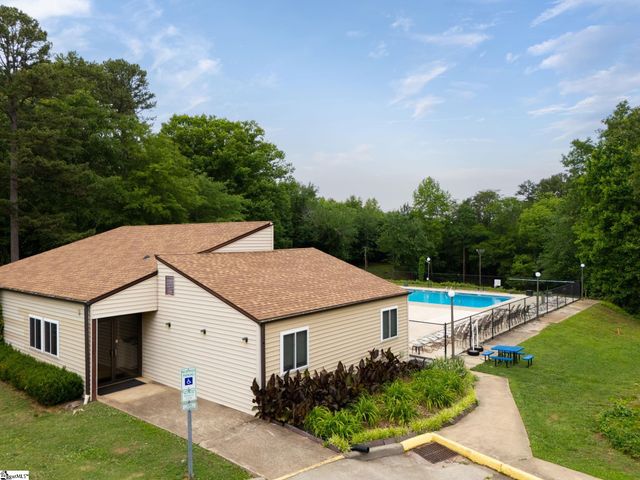 1606 Winding Way, Taylors, SC 29687
