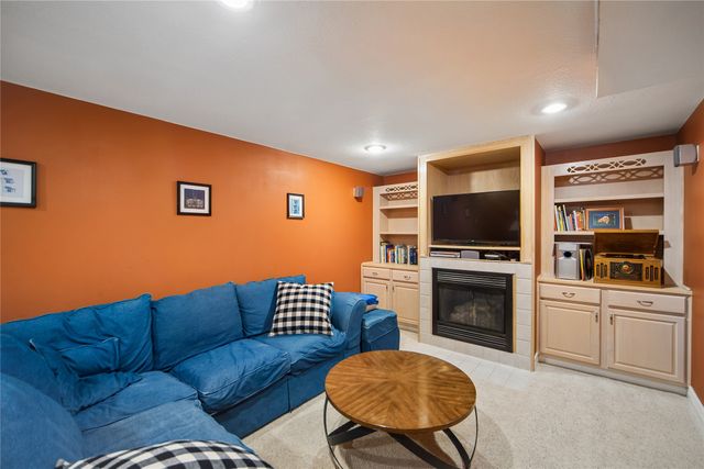3466 Glenwood Drive, West Des Moines, IA 50265
