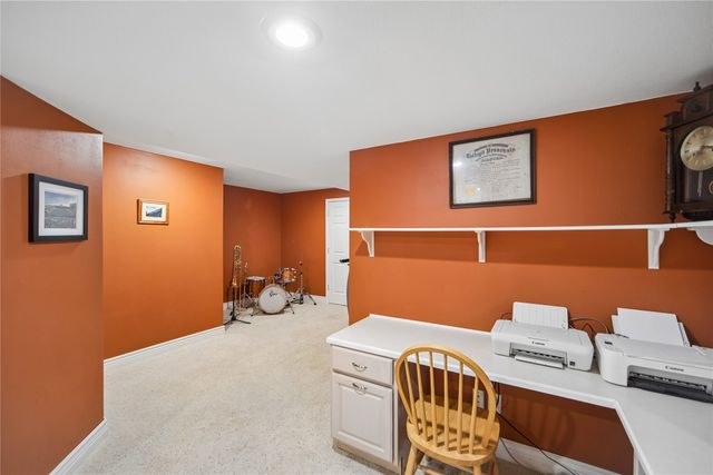 3466 Glenwood Drive, West Des Moines, IA 50265