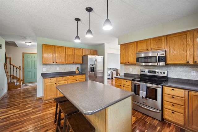 3466 Glenwood Drive, West Des Moines, IA 50265