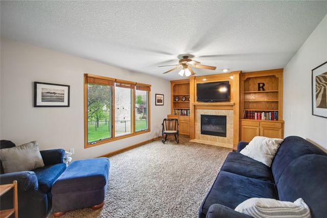 3466 Glenwood Drive, West Des Moines, IA 50265