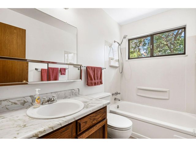 754 S Dotsero Dr, Loveland, CO 80537