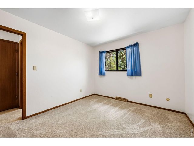 754 S Dotsero Dr, Loveland, CO 80537