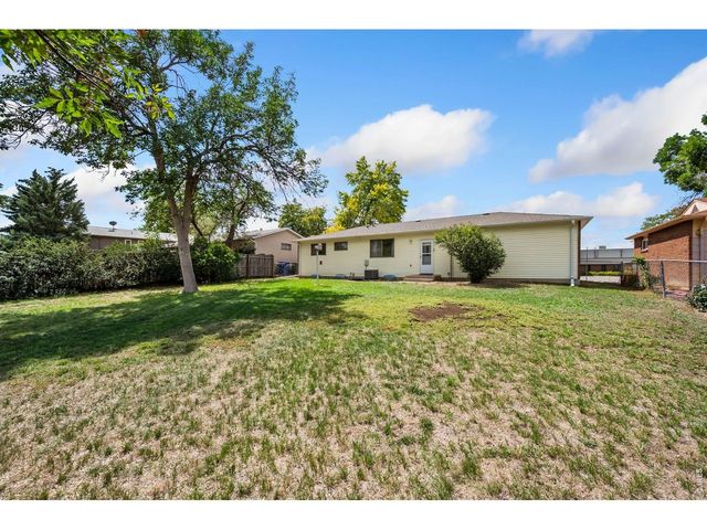 754 S Dotsero Dr, Loveland, CO 80537