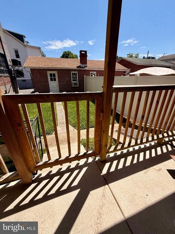 33 S STERLEY ST, Reading, PA 19607