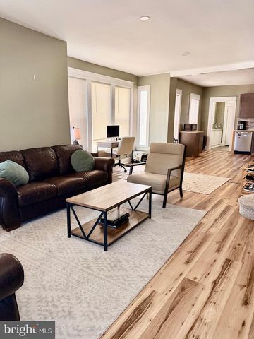 33 S STERLEY ST, Reading, PA 19607