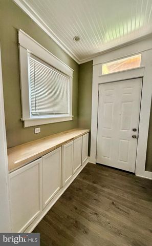 33 S STERLEY ST, Reading, PA 19607