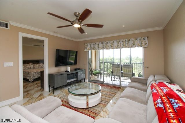 190 Pebble Beach BLVD 502, Naples, FL 34113