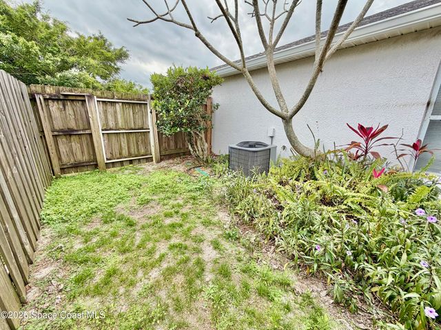 1328 Mandys Court, Melbourne, FL 32934