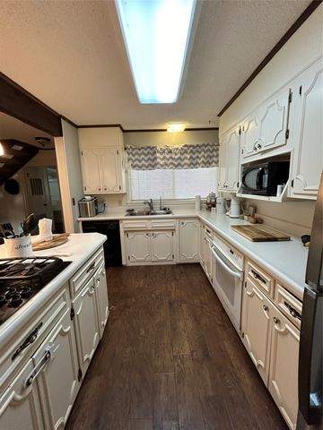 13 Rim Rock, Goldthwaite, TX 76844