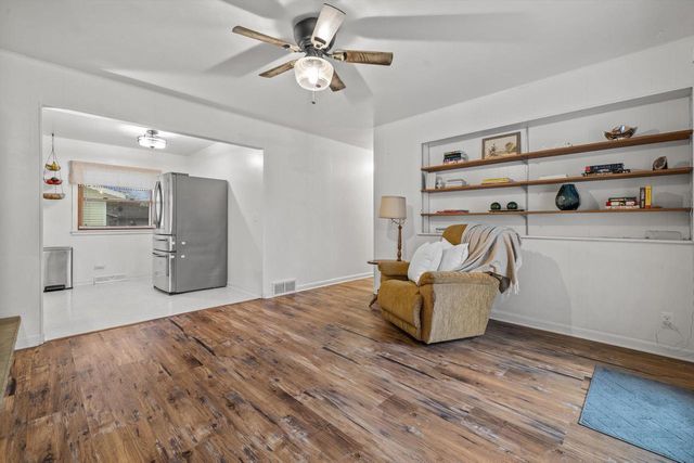 148 Echo LANE, Racine, WI 53406