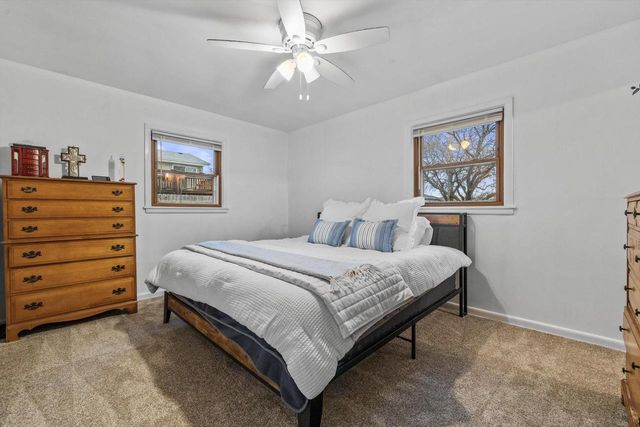 148 Echo LANE, Racine, WI 53406