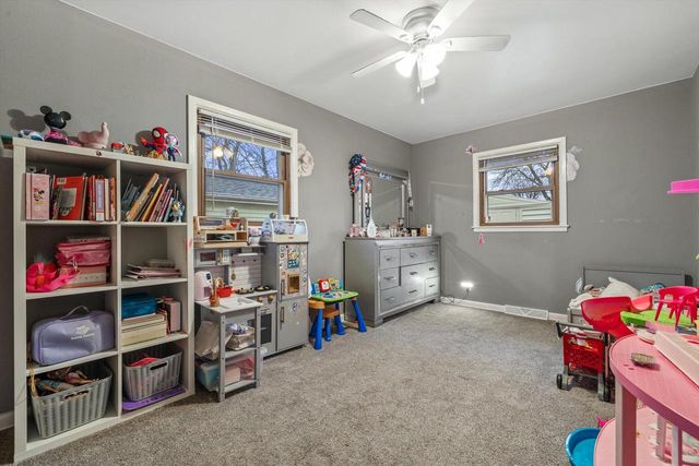 148 Echo LANE, Racine, WI 53406