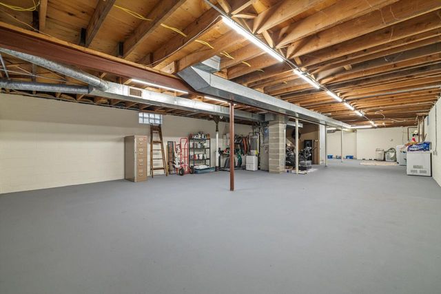 148 Echo LANE, Racine, WI 53406