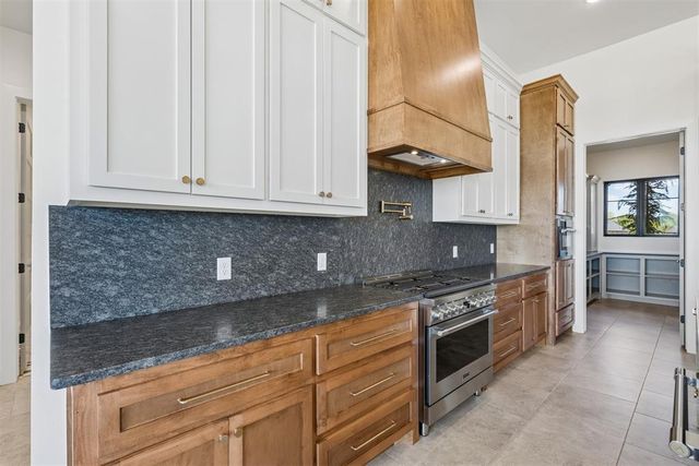 2219 WinterCreek Boulevard, Blanchard, OK 73010