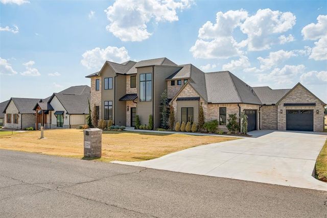 2219 WinterCreek Boulevard, Blanchard, OK 73010