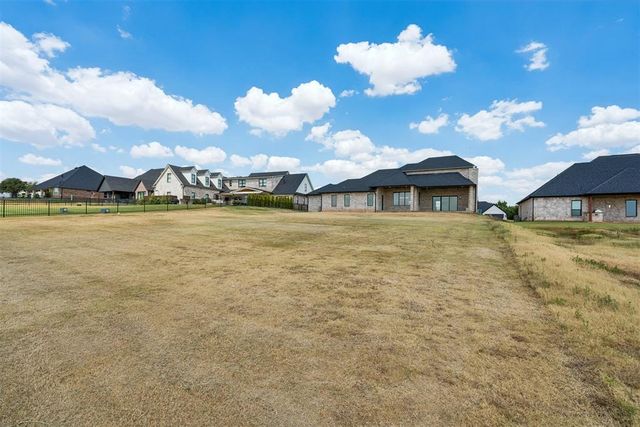 2219 WinterCreek Boulevard, Blanchard, OK 73010