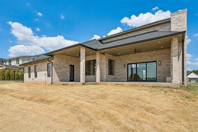 2219 WinterCreek Boulevard, Blanchard, OK 73010
