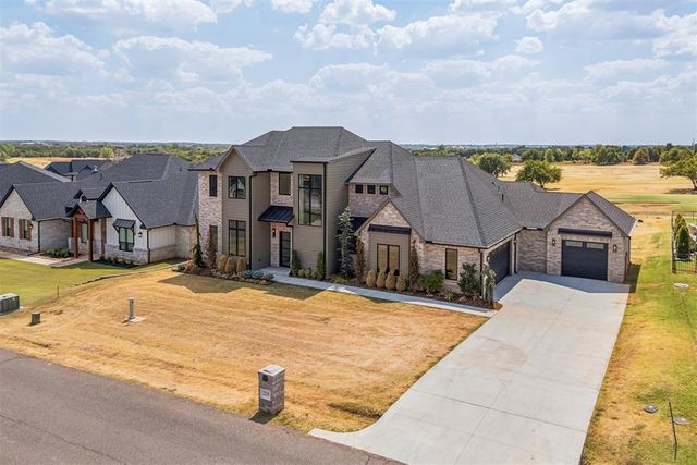 2219 WinterCreek Boulevard, Blanchard, OK 73010