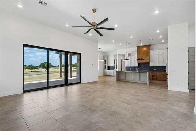 2219 WinterCreek Boulevard, Blanchard, OK 73010