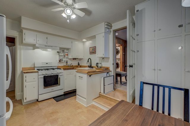 1913 Carroll Avenue, Saint Paul, MN 55104