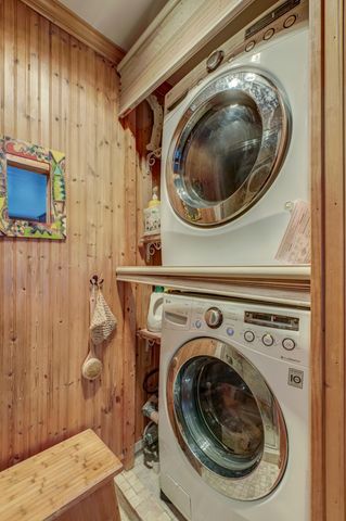 1913 Carroll Avenue, Saint Paul, MN 55104