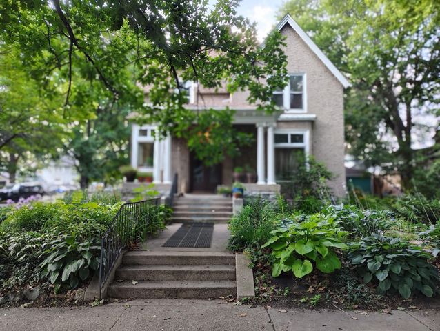 1913 Carroll Avenue, Saint Paul, MN 55104