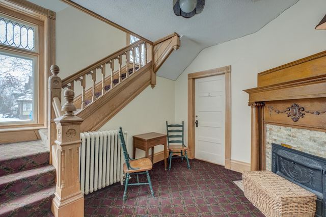 1913 Carroll Avenue, Saint Paul, MN 55104